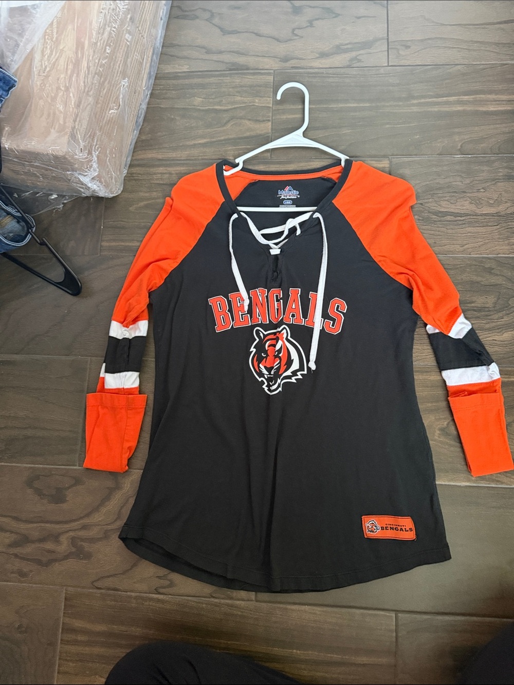 Cincinnati Bengals Girls' Lace-Up Raglan Tee - Black & Orange